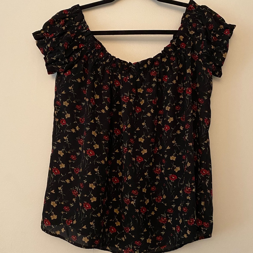 Black Flowy Flower Top Shirt Juniors Large L